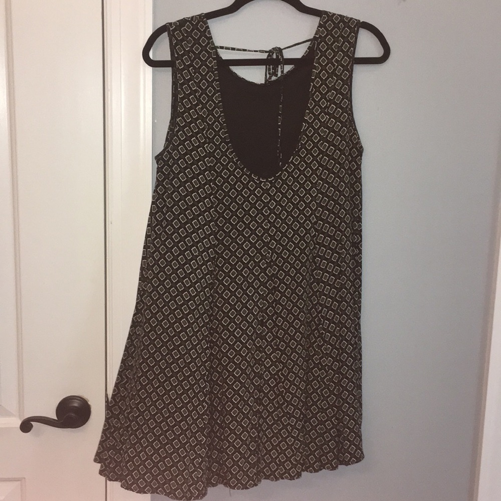 🌙PATTERNED DRESS🌙 - Picture 2 of 4